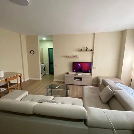M Floor4 Golem (Tirana)